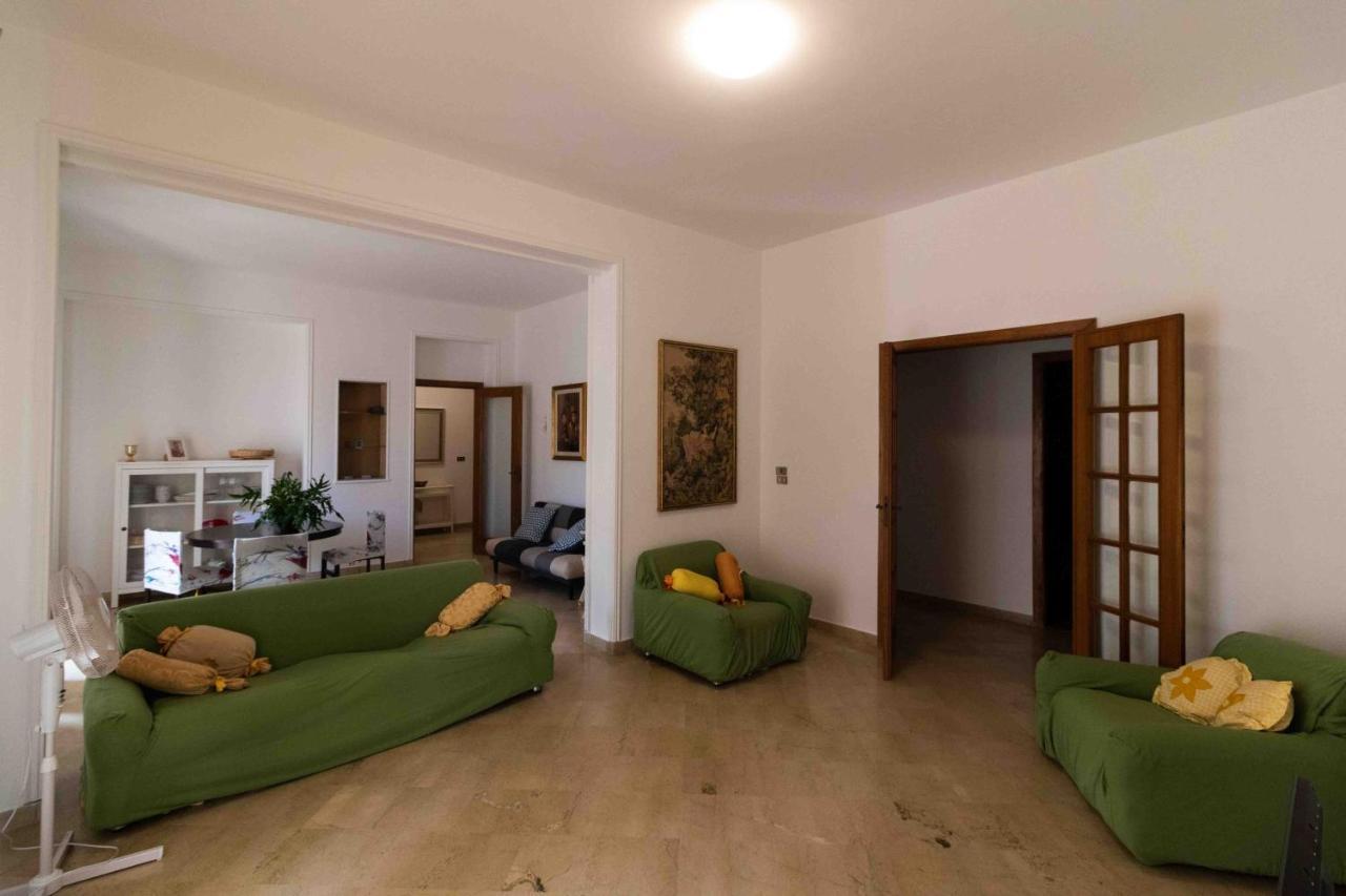 12 Ospiti-appartamento In Centro A Casa vacanze *